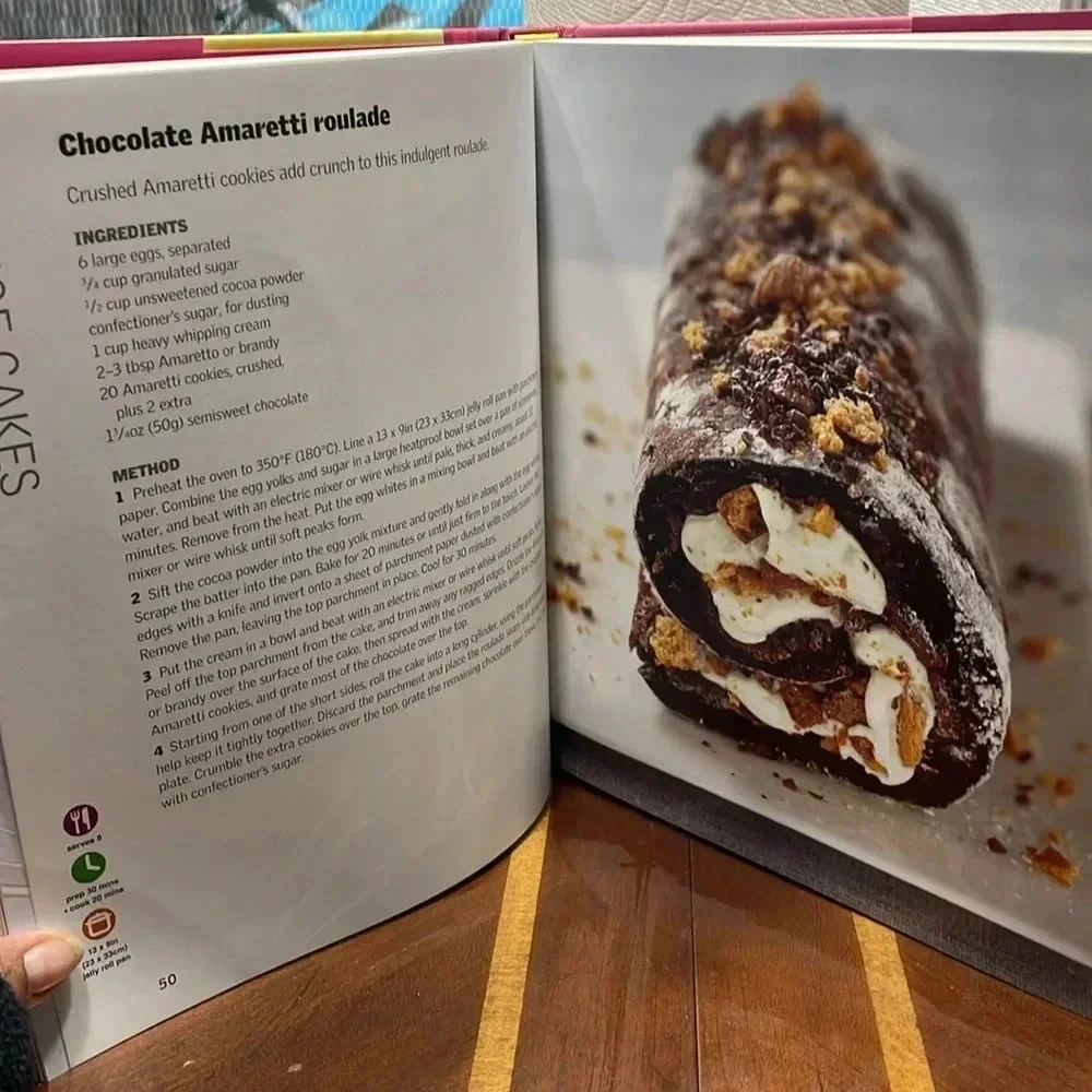 Every day easy cakes & cupcakes recipe book